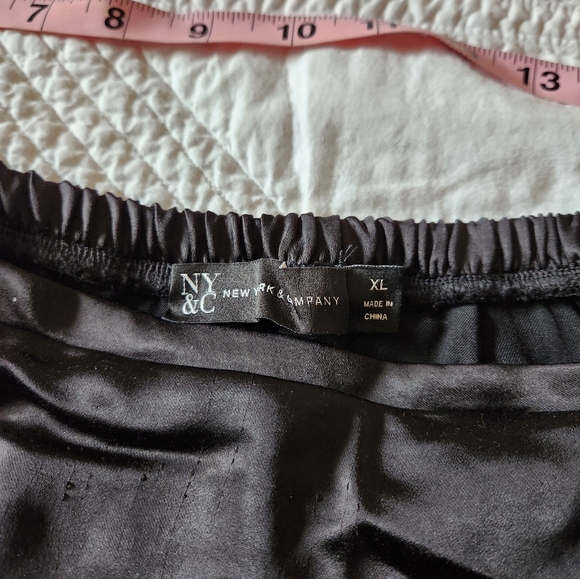 New York & Co Black Satin Skirt XL - Picture 5 of 6